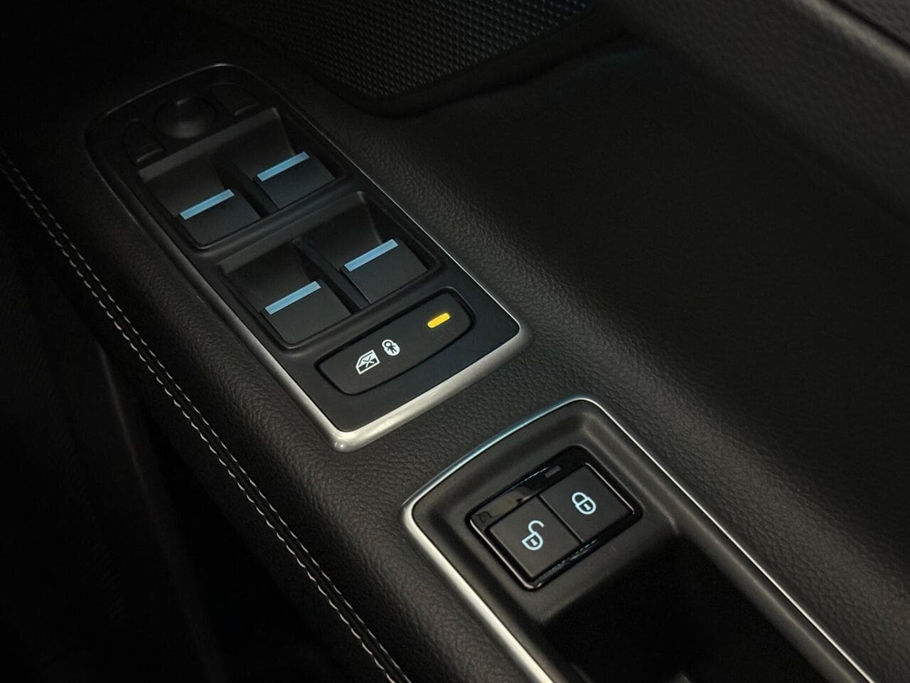 Jaguar XF thumbnail Misc Controls