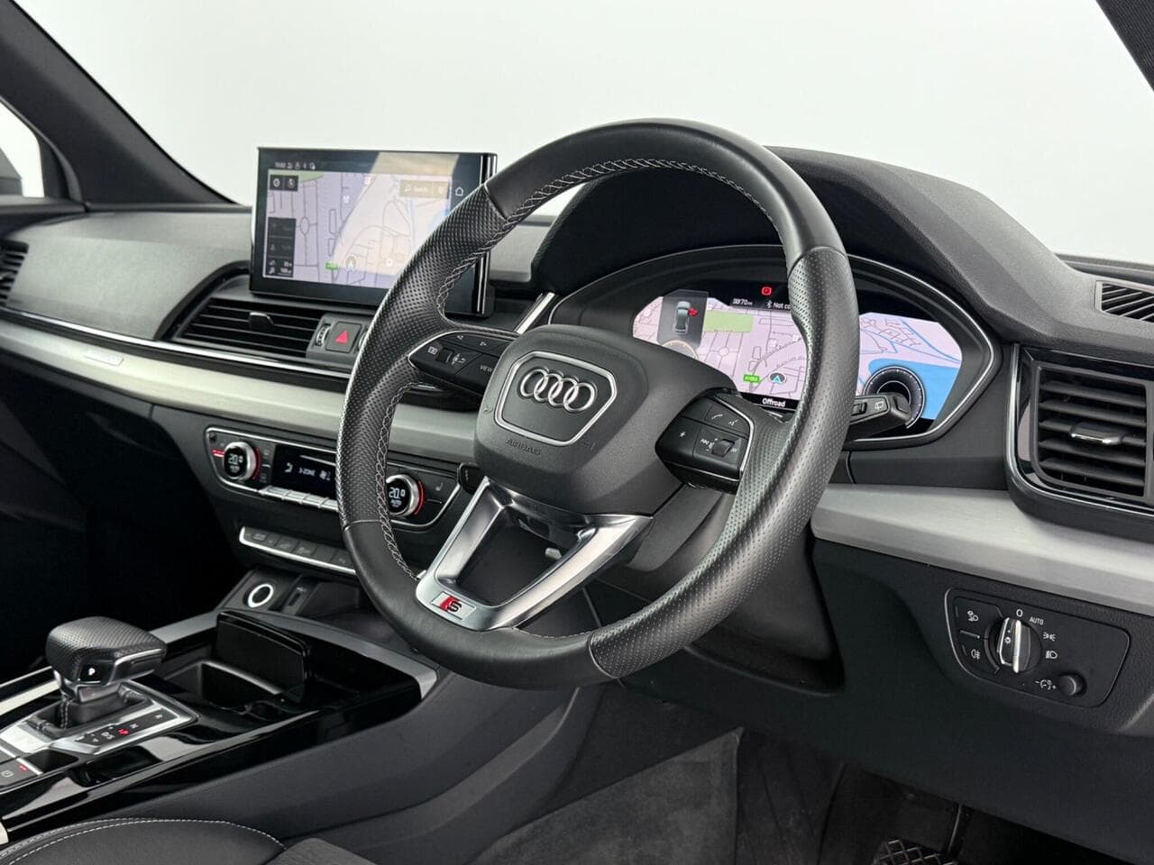 Audi Q5 thumbnail Inconclusive