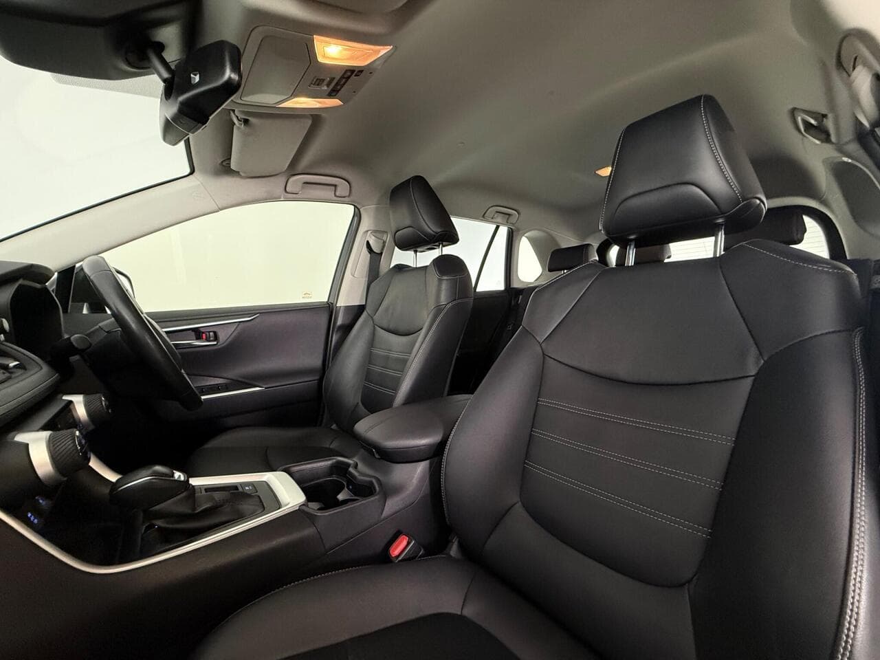 Toyota RAV4 thumbnail Seat Front Passenger