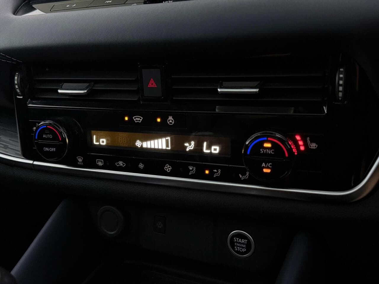 Nissan Qashqai thumbnail Infotainment System