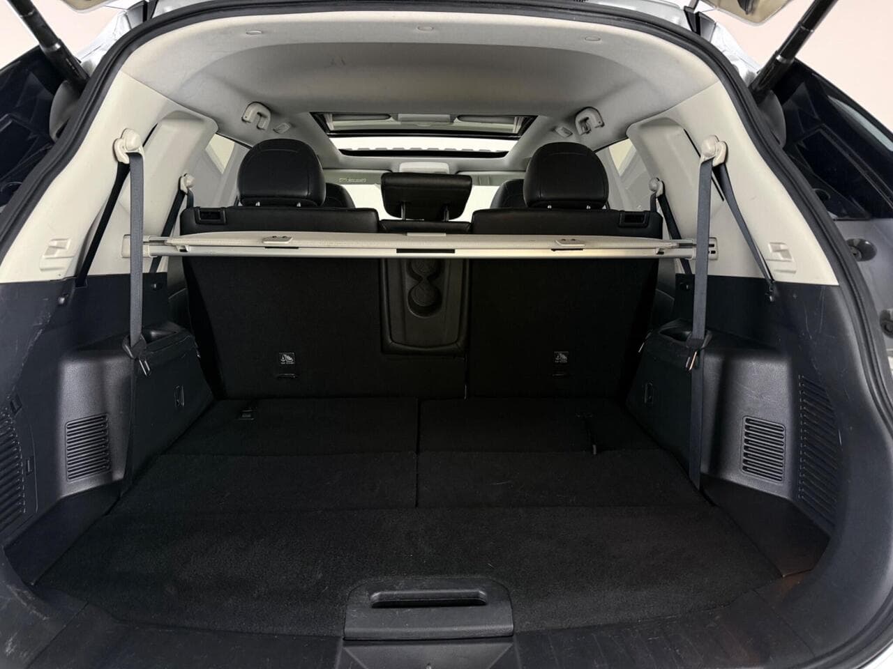 Nissan X-Trail thumbnail Boot