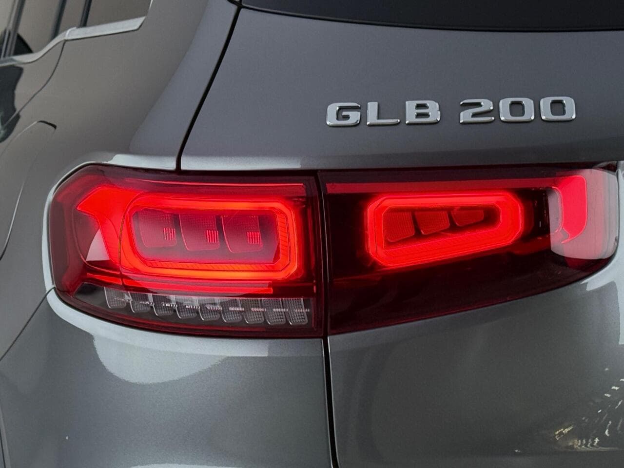 Mercedes-Benz GLB thumbnail Lights Rear