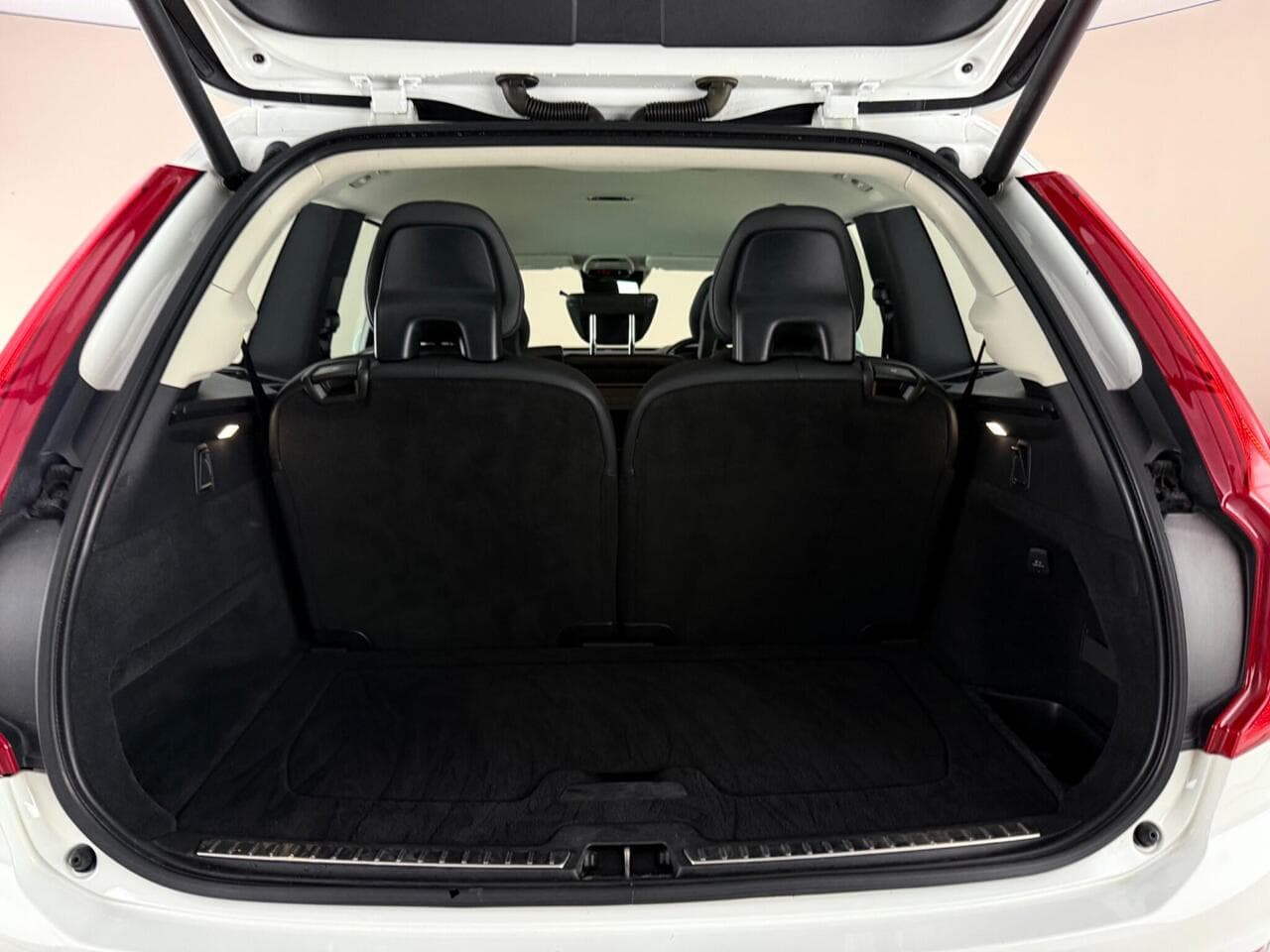 Volvo XC90 thumbnail Boot