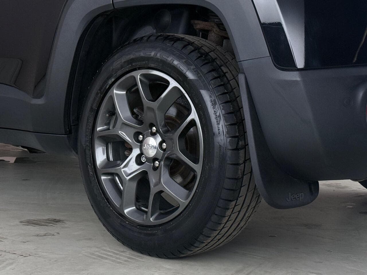 Jeep Renegade thumbnail Wheel