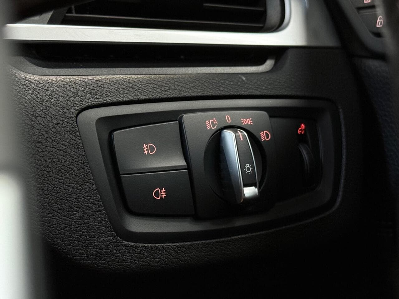 BMW X1 thumbnail Misc Controls