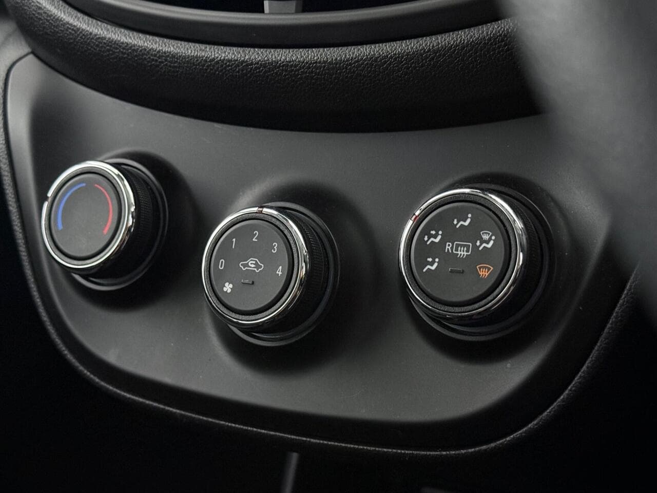 Vauxhall Viva thumbnail Misc Controls