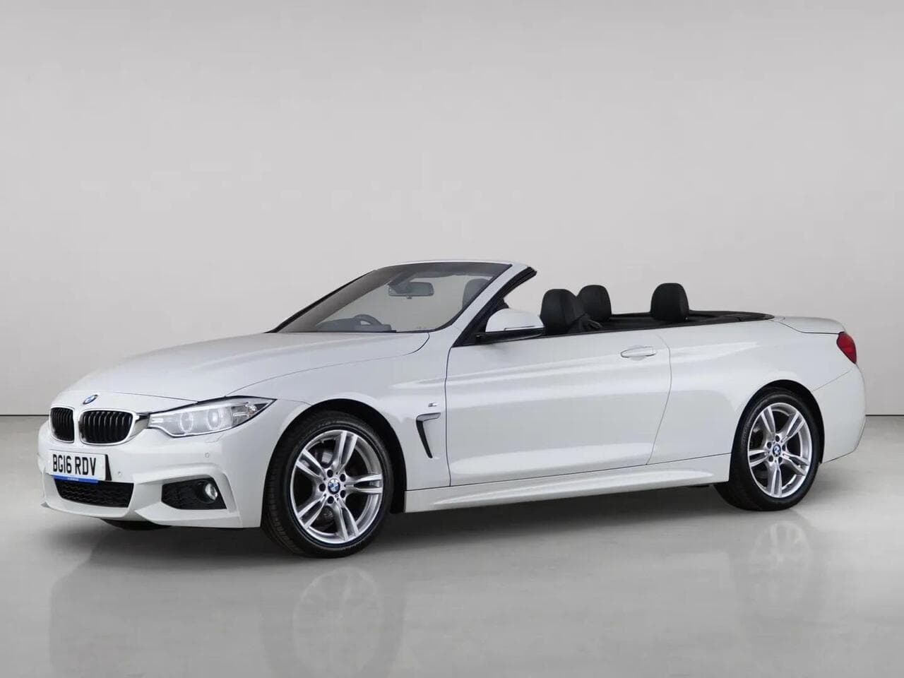 BMW 4 Series thumbnail Front Left