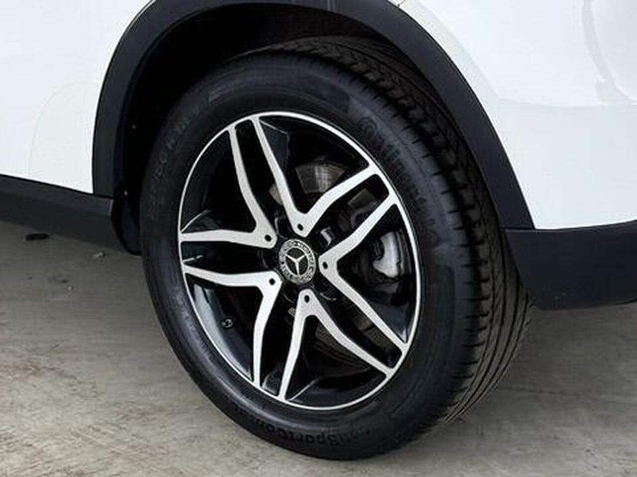 Mercedes-Benz GLA thumbnail Wheel