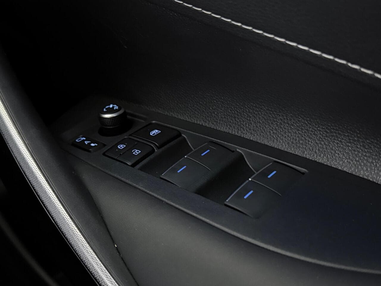 Toyota Corolla thumbnail Misc Controls