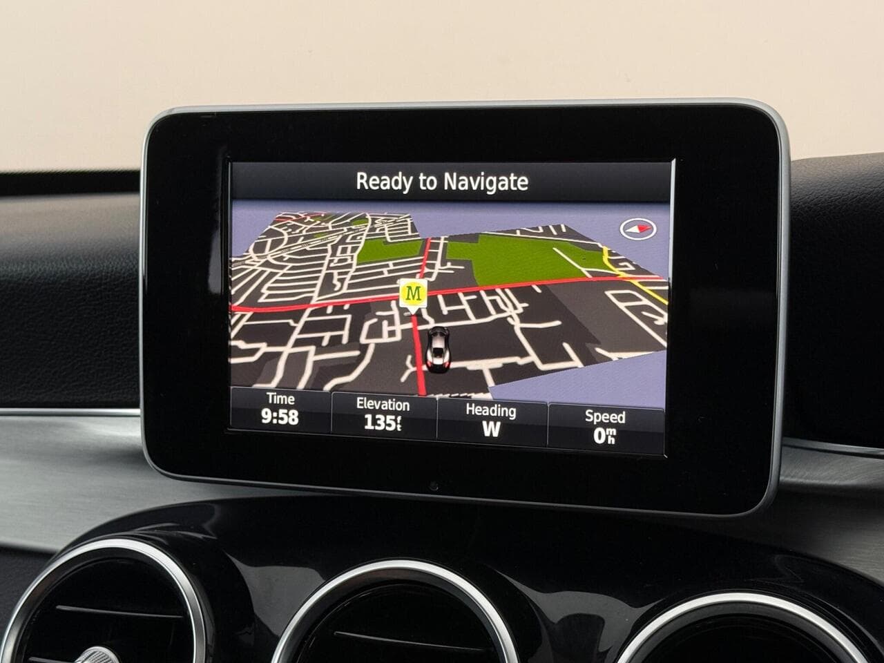 Mercedes-Benz C Class thumbnail Infotainment System