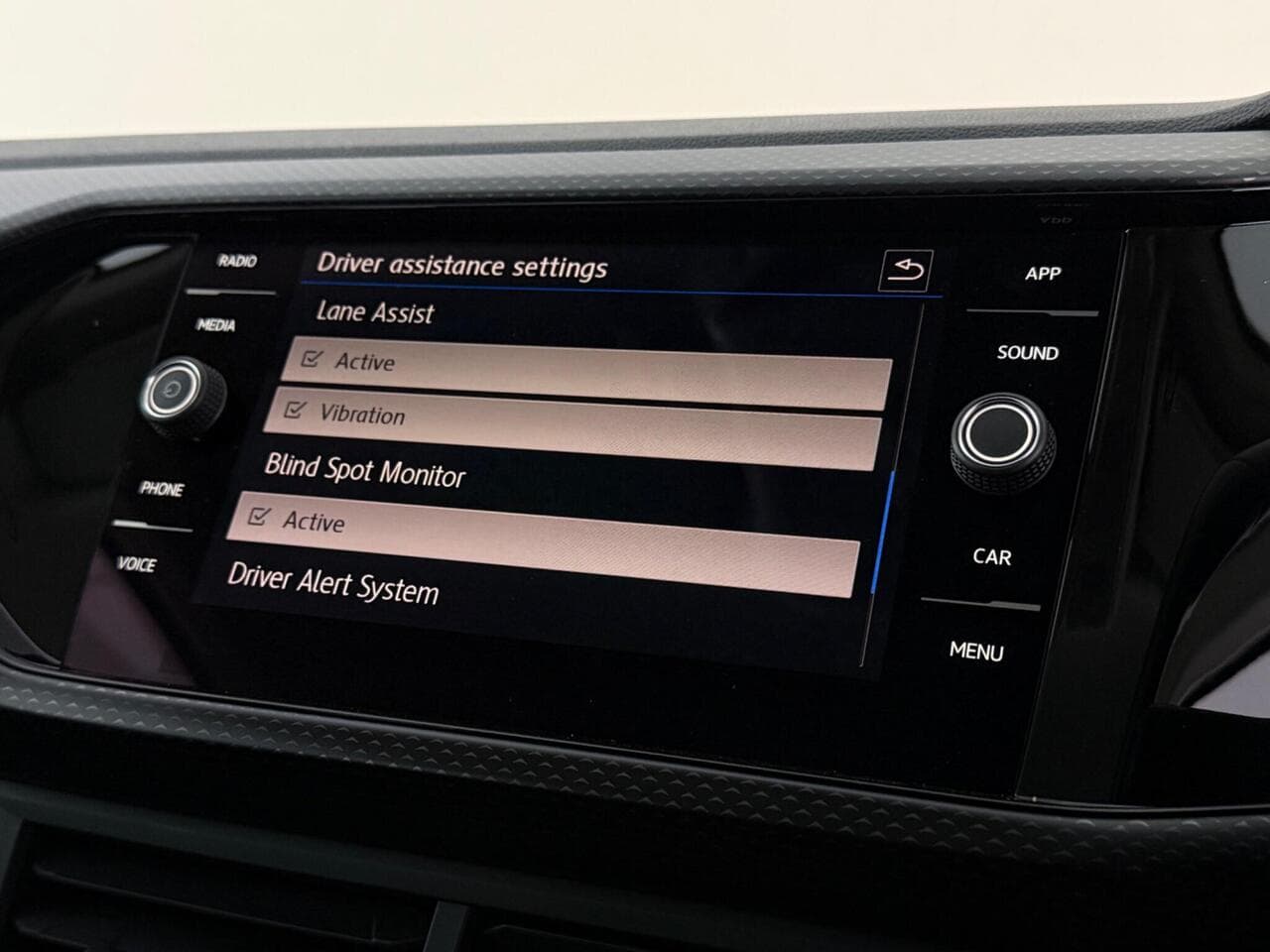 Volkswagen T-Cross thumbnail Infotainment System