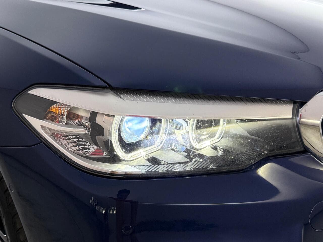 BMW 5 Series thumbnail Lights Front
