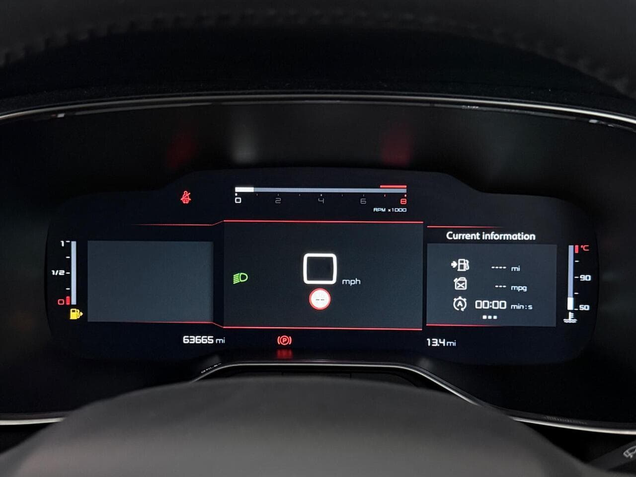 Citroen C5 Aircross thumbnail Driver Instruments