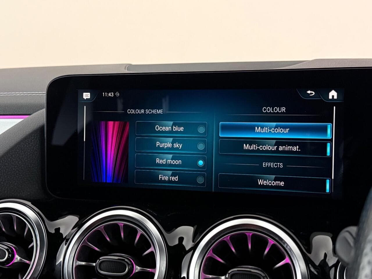 Mercedes-Benz B Class thumbnail Infotainment System