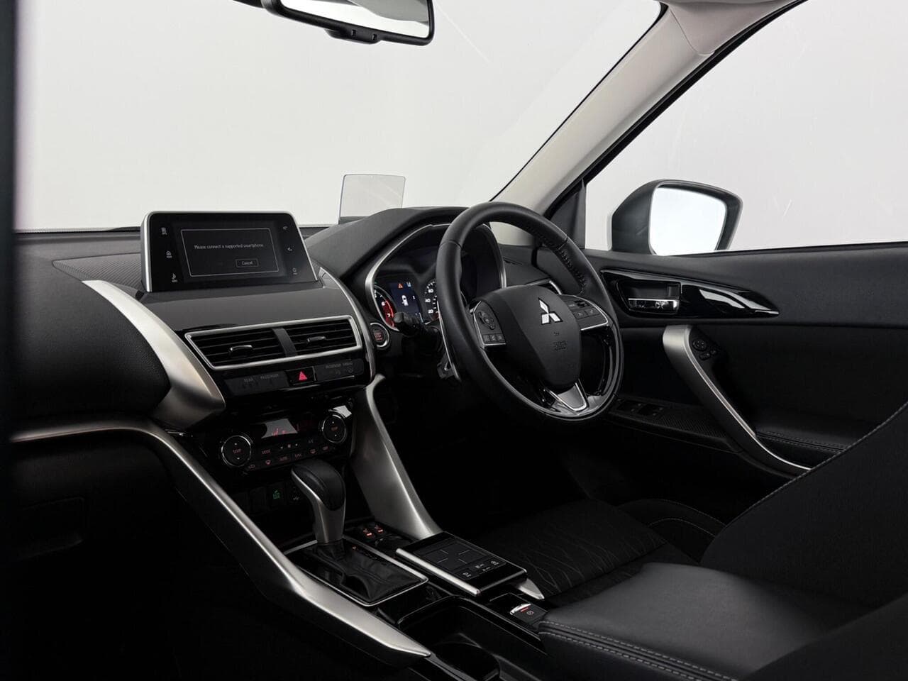 Mitsubishi Eclipse Cross thumbnail Interior Front