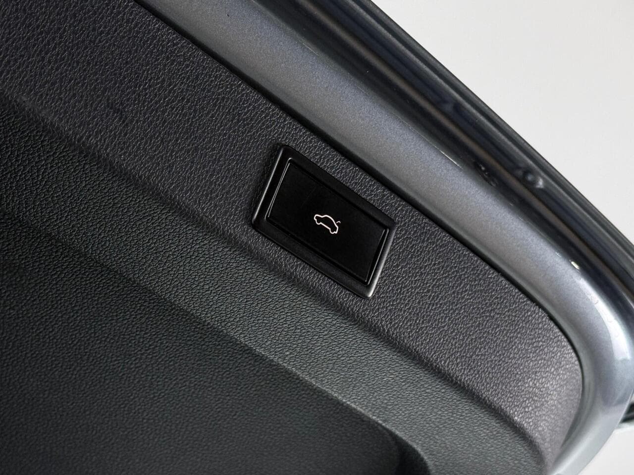 Skoda Superb thumbnail Misc Controls