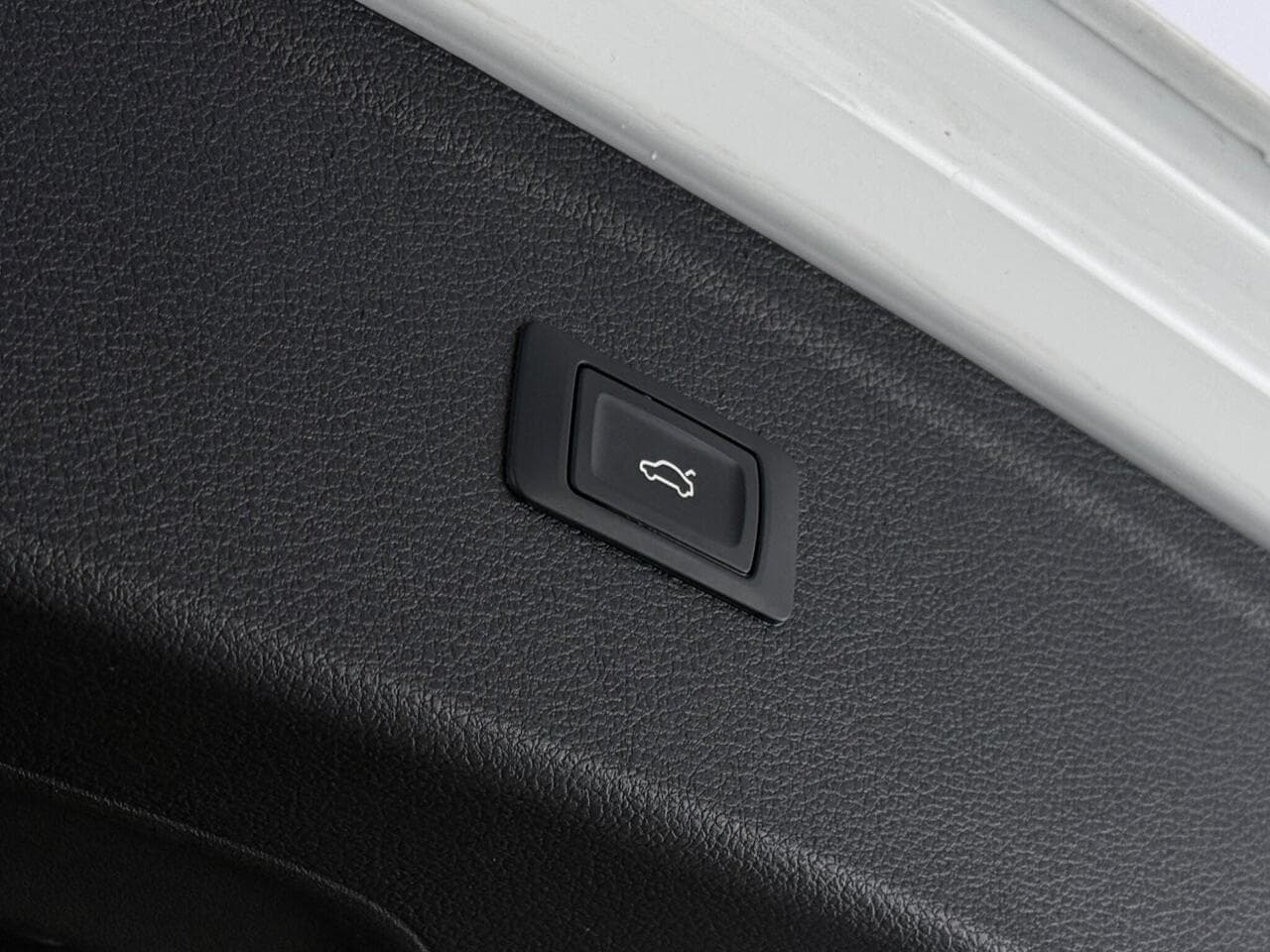 Audi Q5 thumbnail Misc Controls