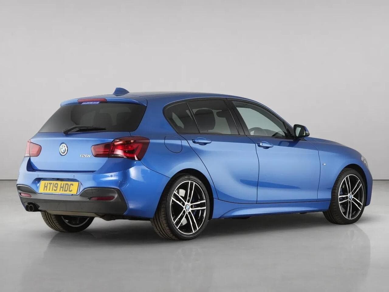 BMW 1 Series thumbnail Rear Right