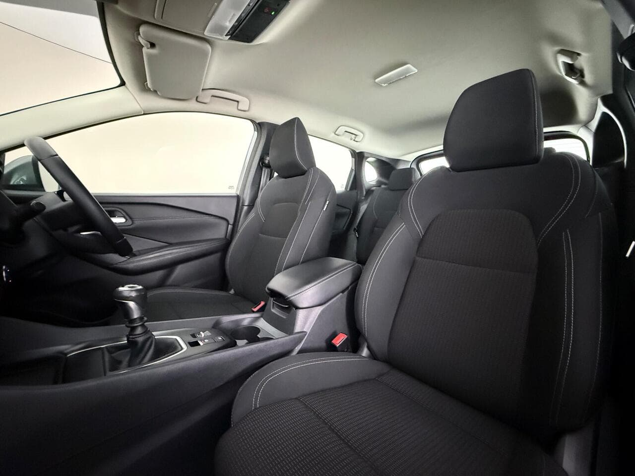 Nissan Qashqai thumbnail Seat Front Passenger