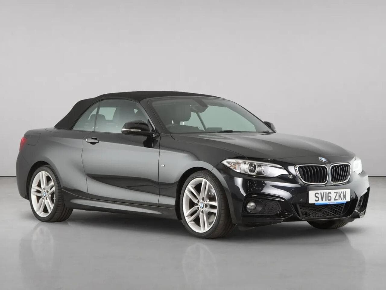 BMW 2 Series thumbnail Front Right