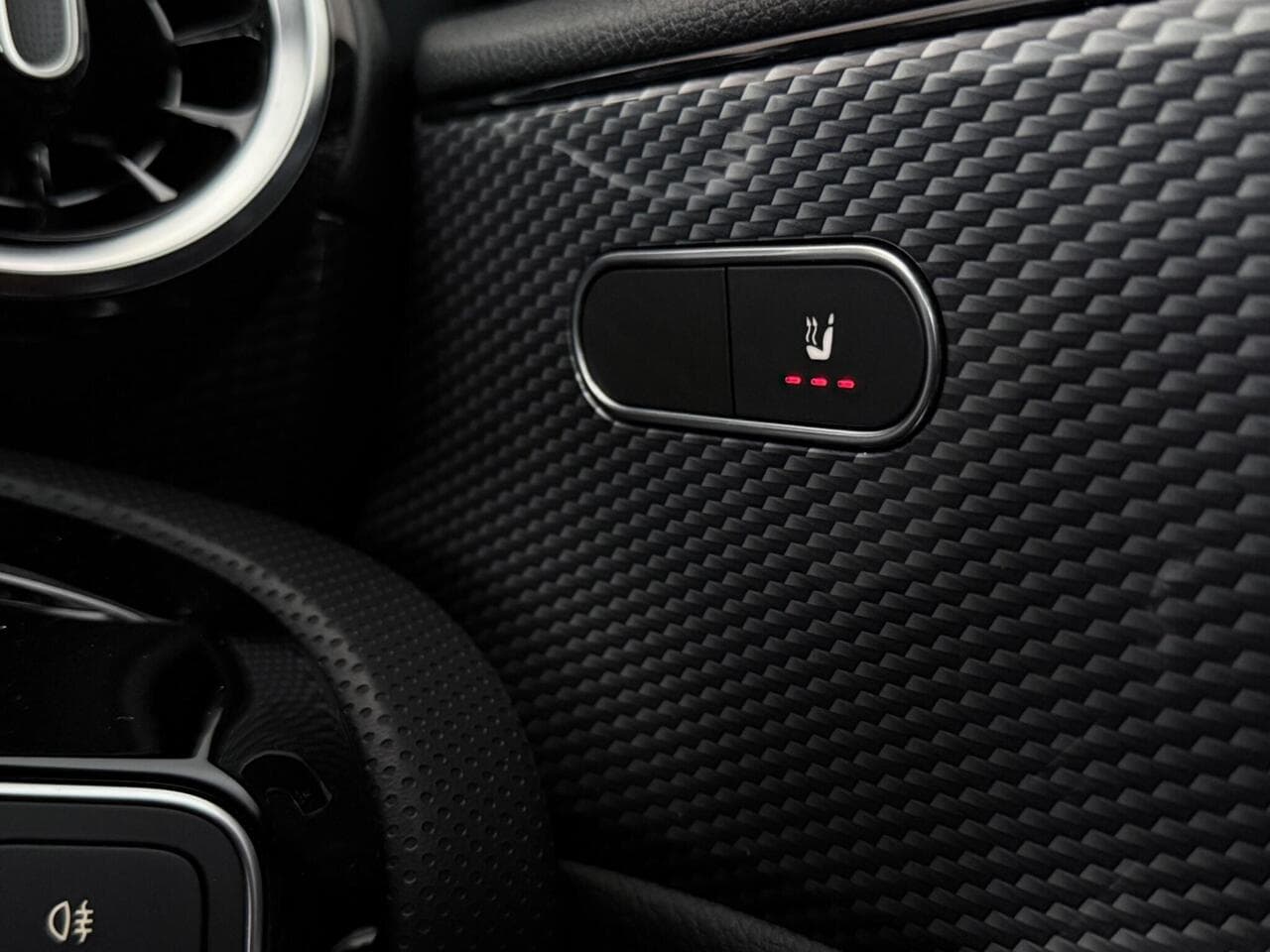 Mercedes-Benz A Class thumbnail Misc Controls