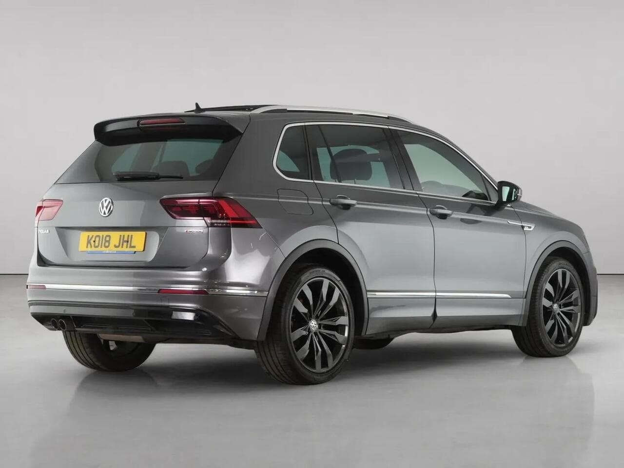 Volkswagen Tiguan thumbnail Rear Right