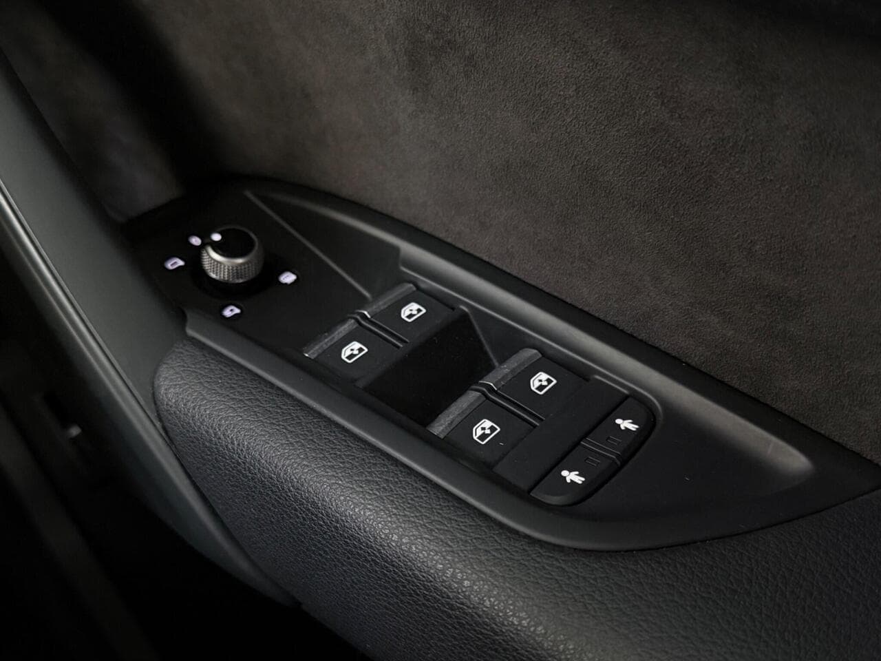 Audi Q5 thumbnail Misc Controls