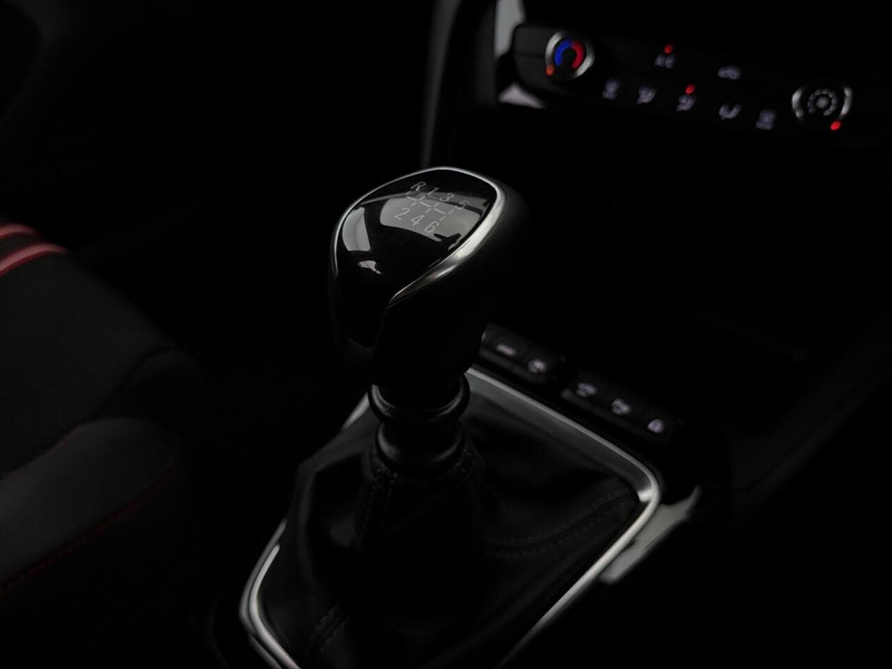 Vauxhall Corsa thumbnail Interior Front