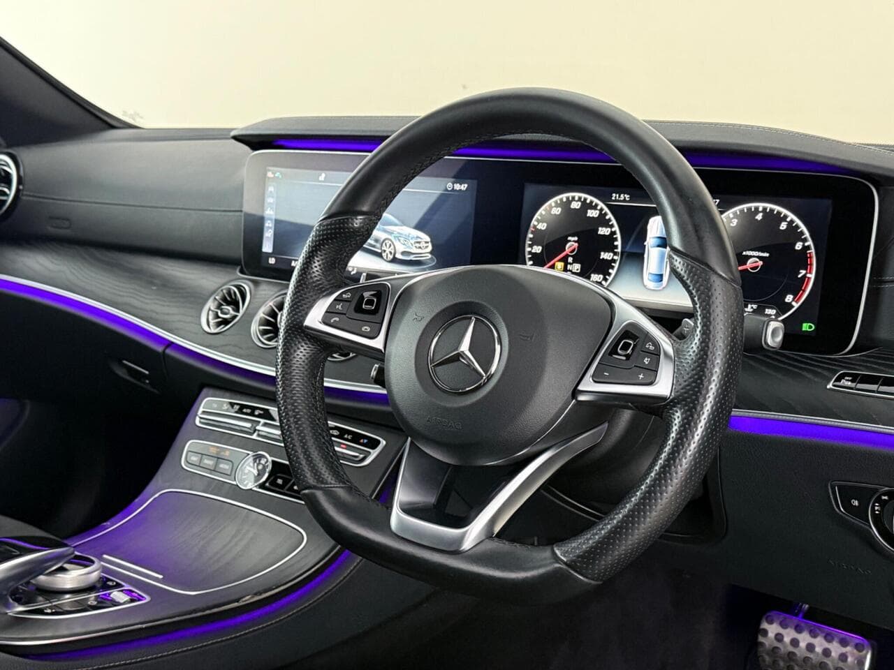 Mercedes-Benz E Class thumbnail Steering Wheel