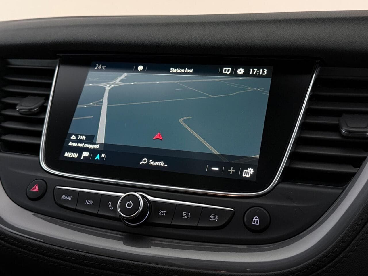 Vauxhall Grandland X thumbnail Infotainment System