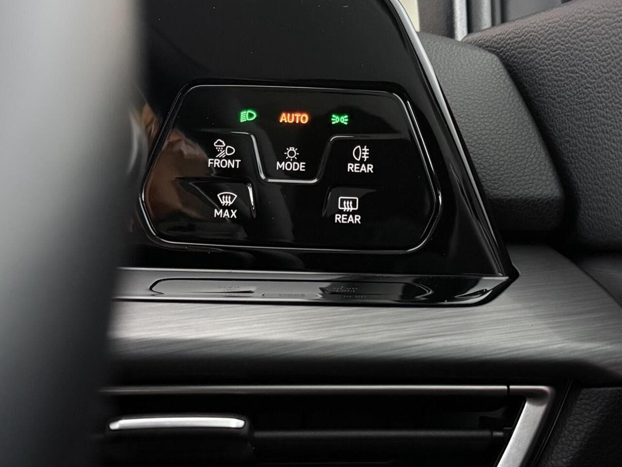 Volkswagen Golf thumbnail Misc Controls