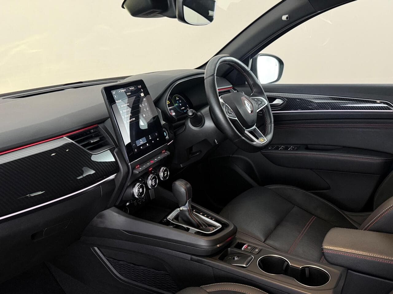 Renault Arkana thumbnail Interior Front