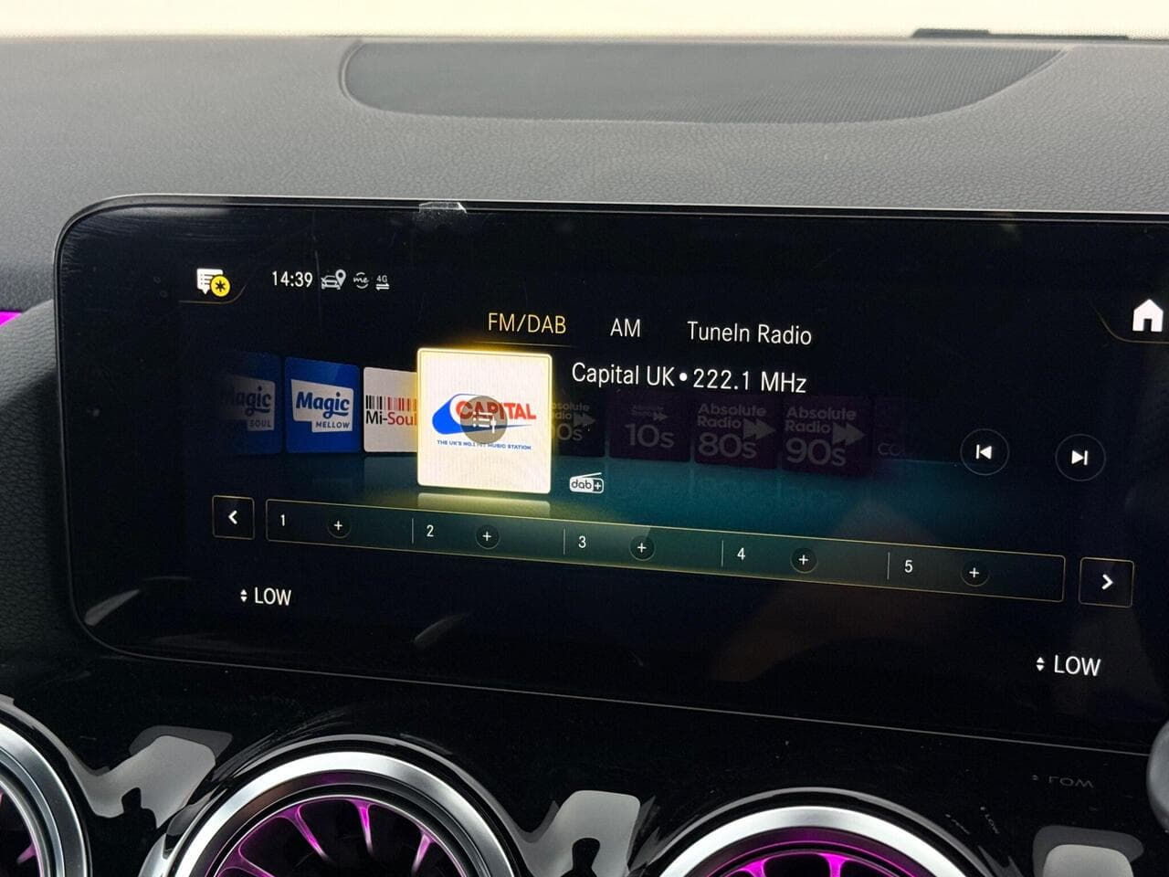 Mercedes-Benz GLA thumbnail Infotainment System