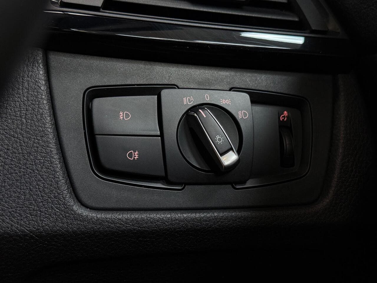 BMW 4 Series thumbnail Misc Controls