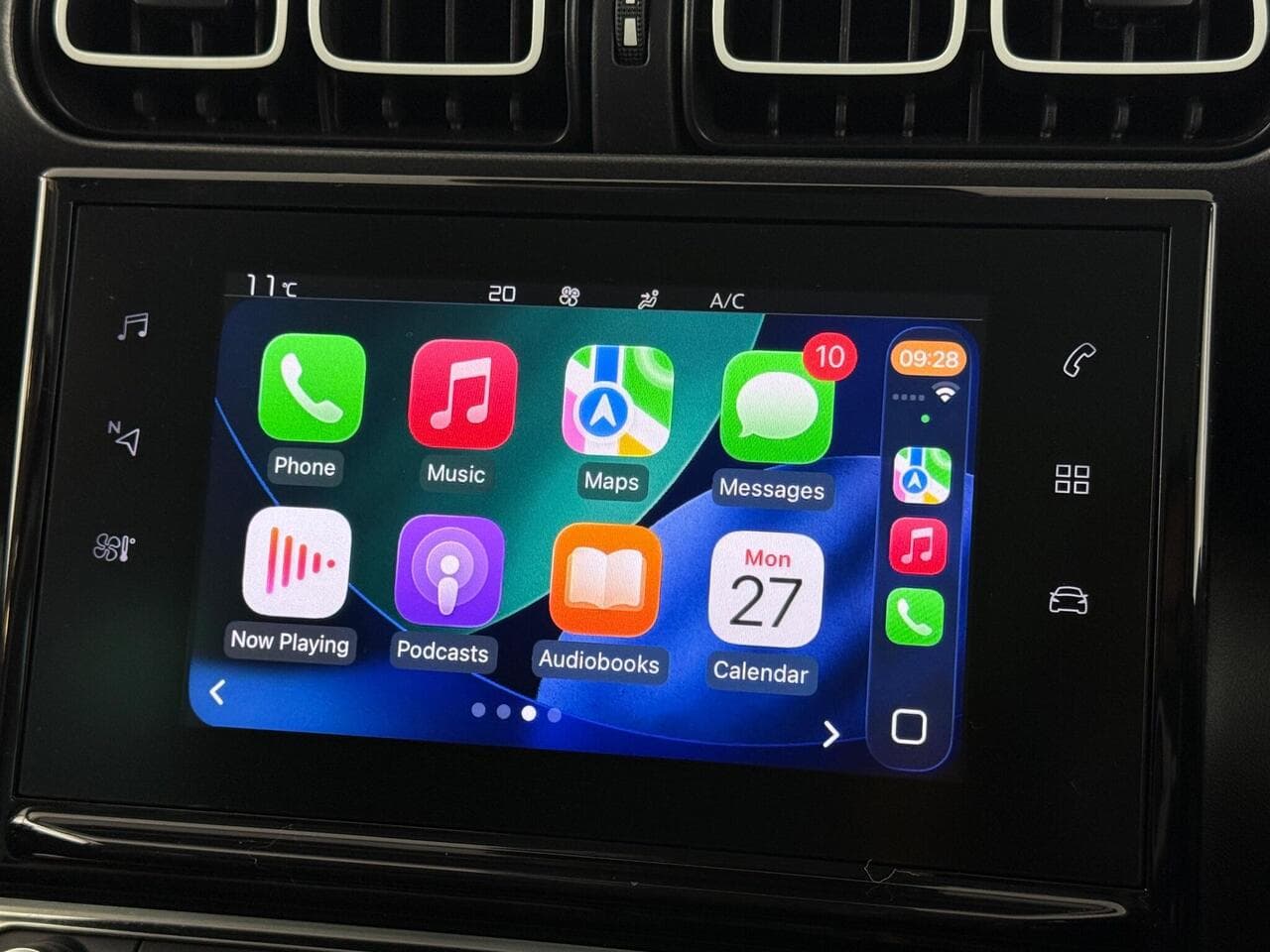 Citroen C3 Aircross thumbnail Infotainment System