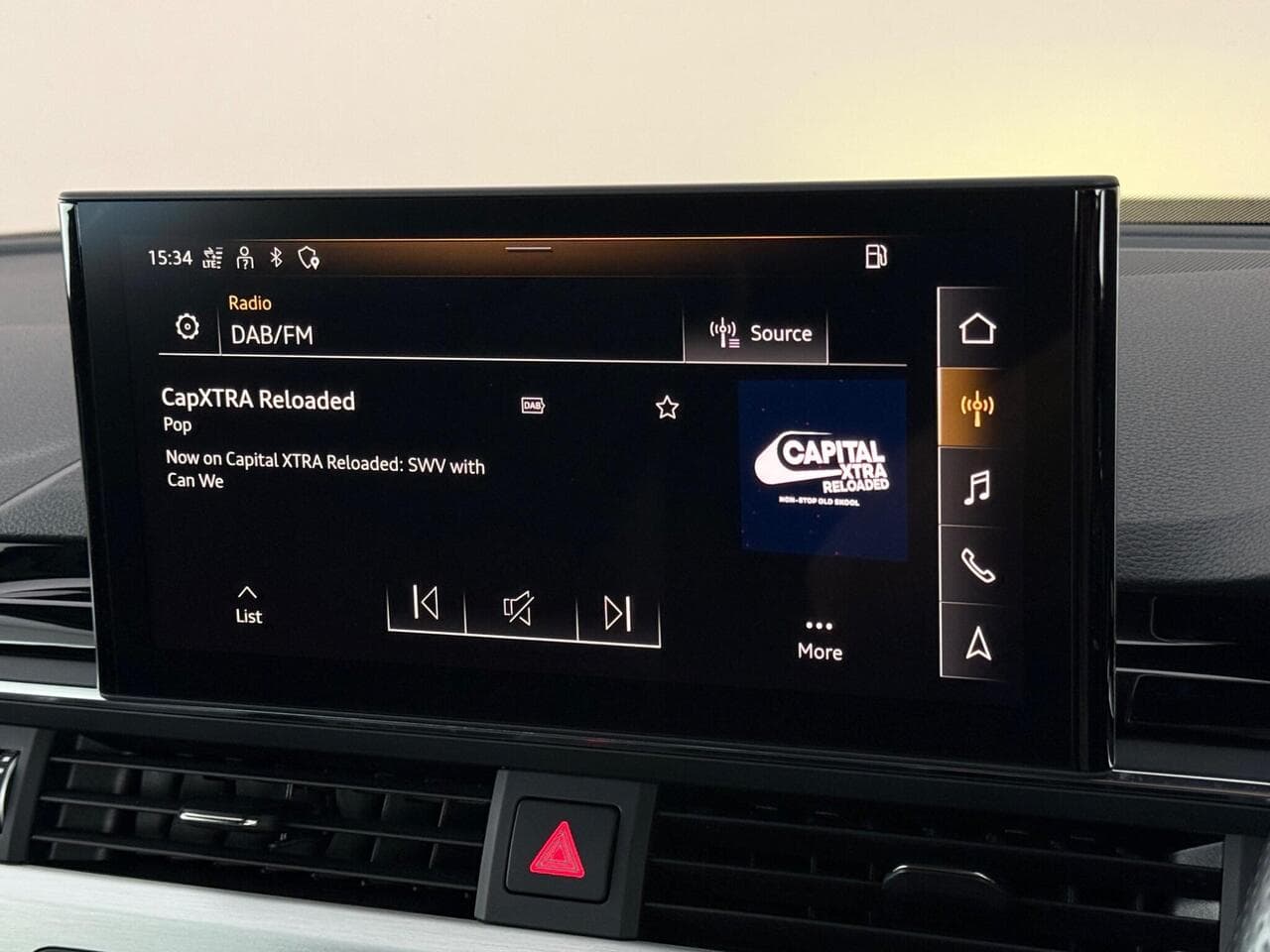Audi A5 Cabriolet thumbnail Infotainment System