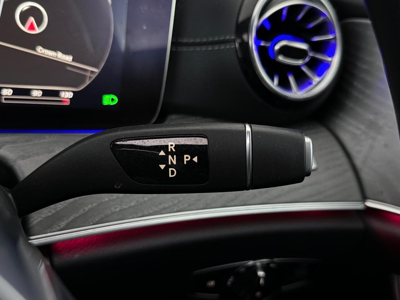Mercedes-Benz CLS thumbnail Misc Controls