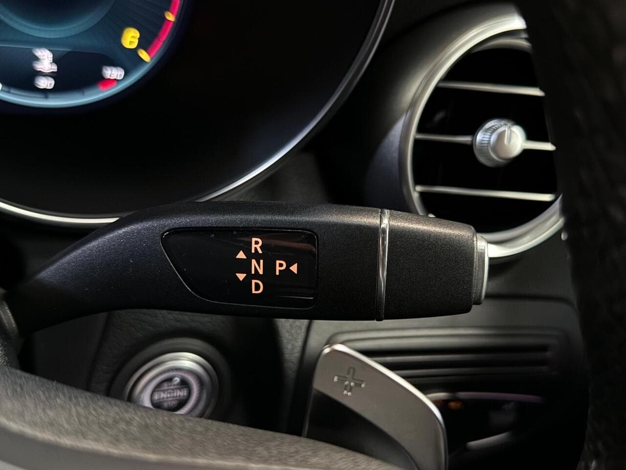 Mercedes-Benz GLC thumbnail Misc Controls