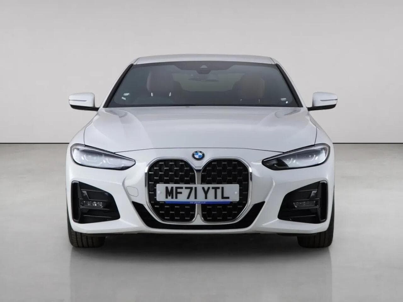 BMW 4 Series thumbnail Front
