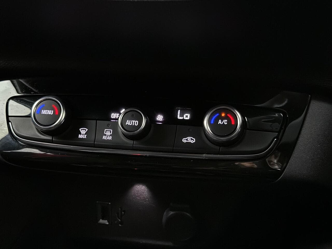 Vauxhall Corsa thumbnail Misc Controls