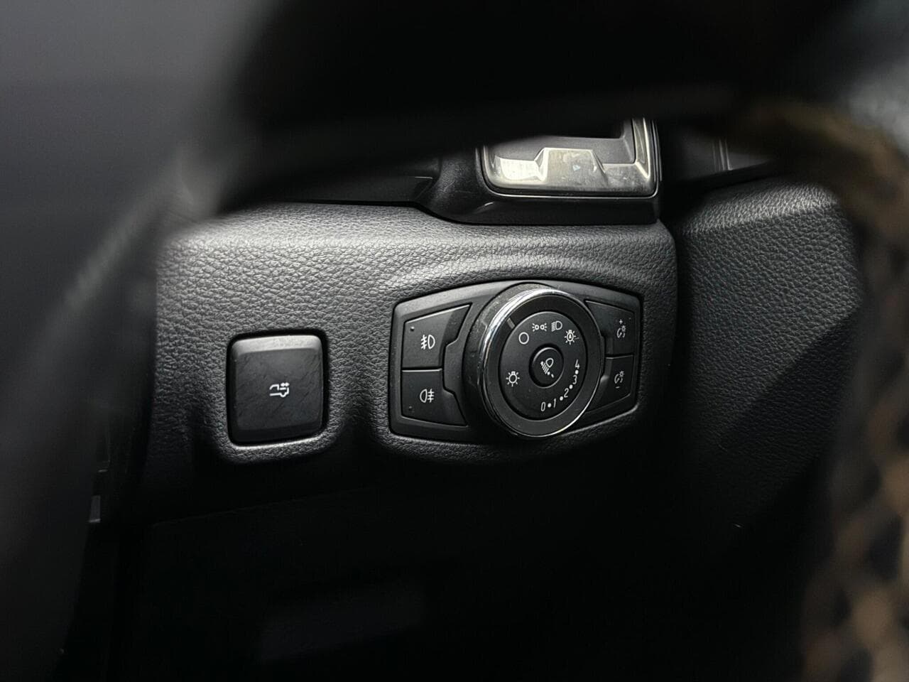 Ford Ranger thumbnail Misc Controls