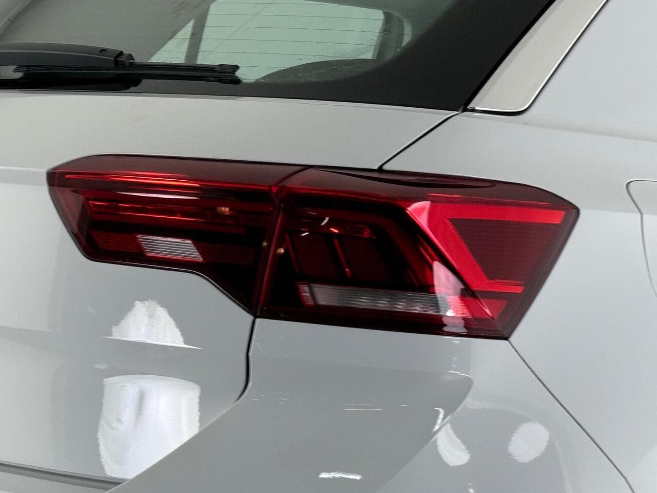 Volkswagen T-Roc thumbnail Lights Rear