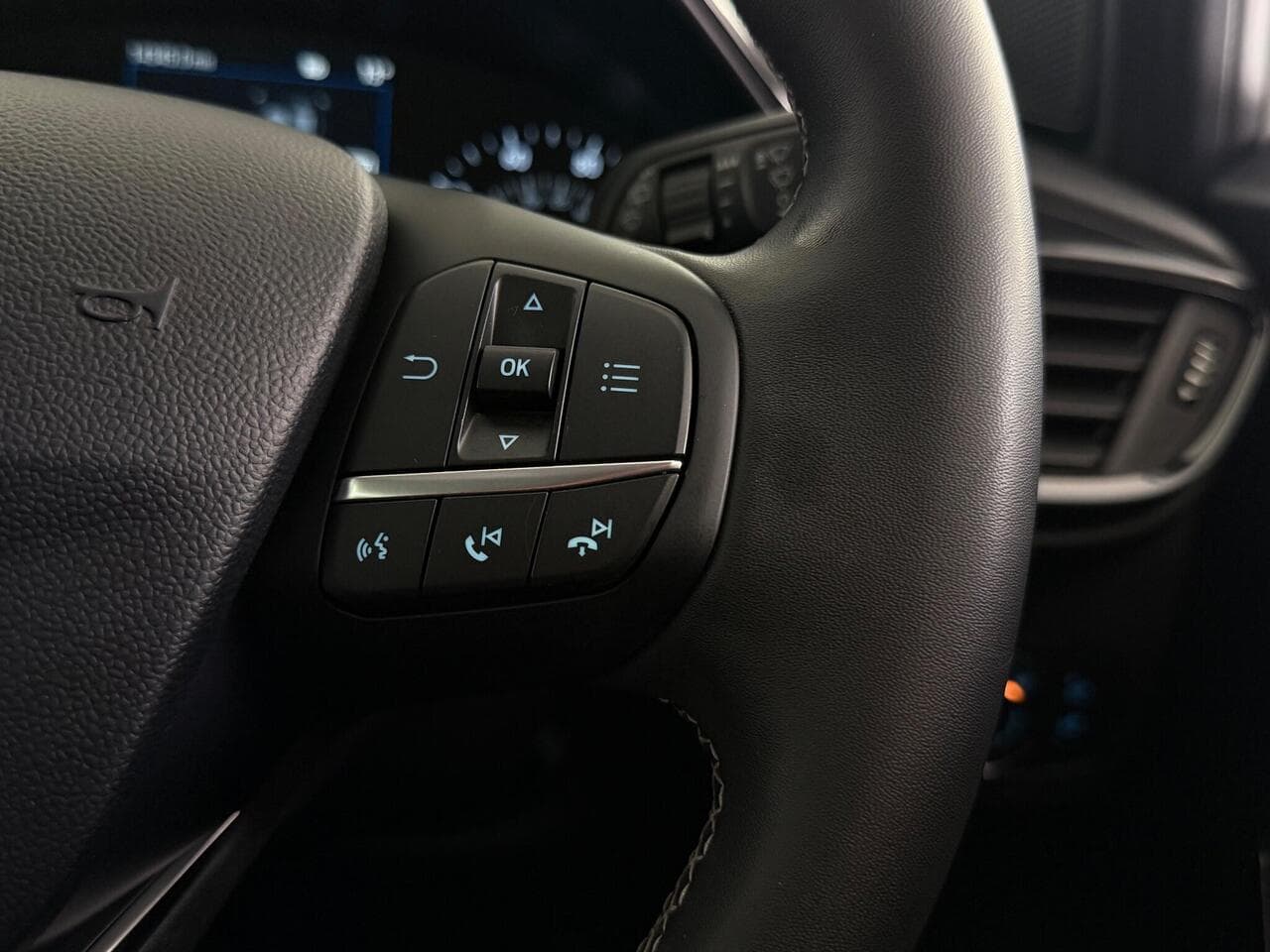 Ford Puma thumbnail Misc Controls