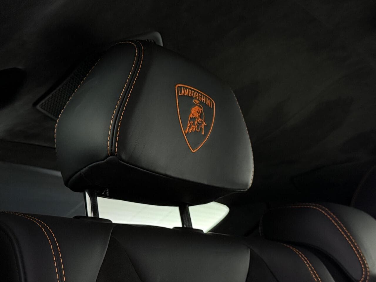 Lamborghini Urus thumbnail Inconclusive