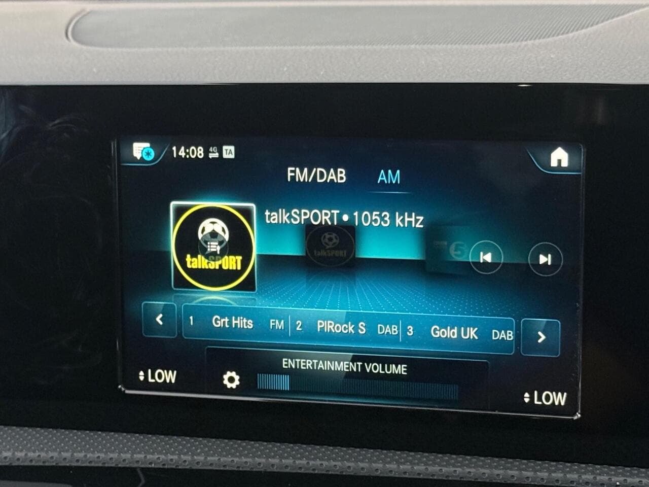 Mercedes-Benz A Class thumbnail Infotainment System