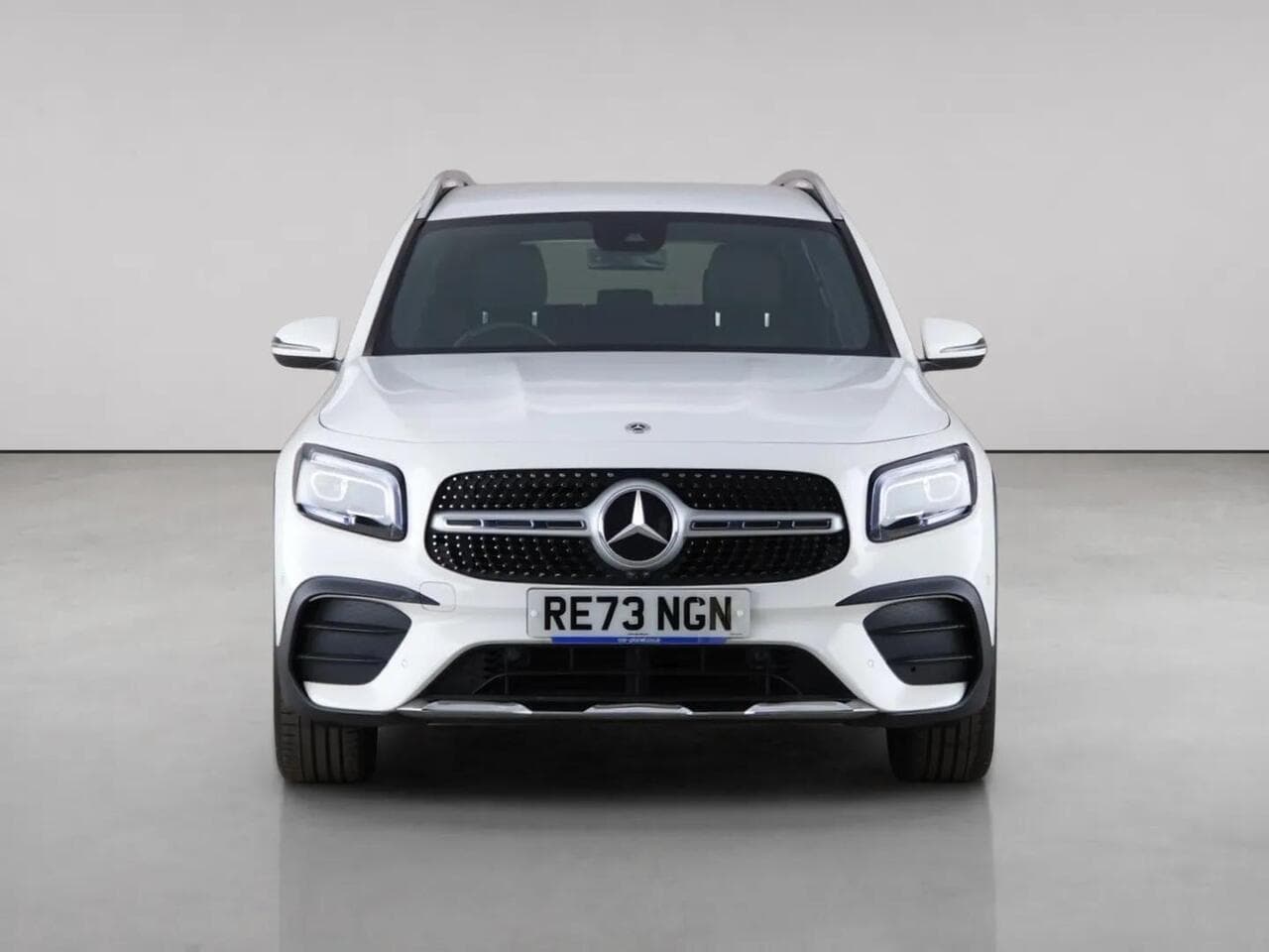 Mercedes-Benz GLB thumbnail Front