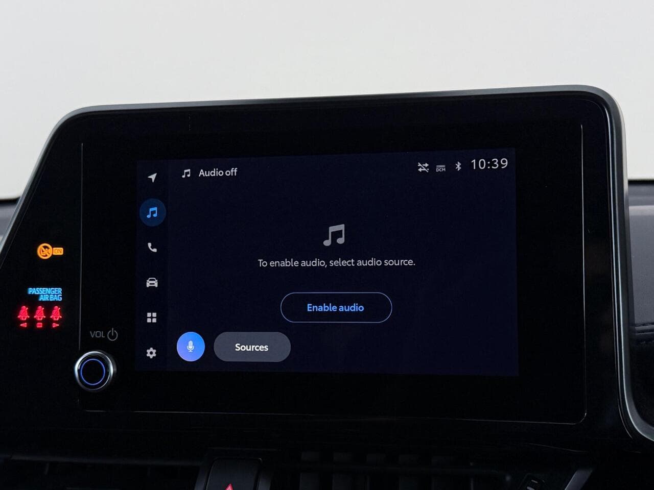 Toyota C-HR thumbnail Infotainment System