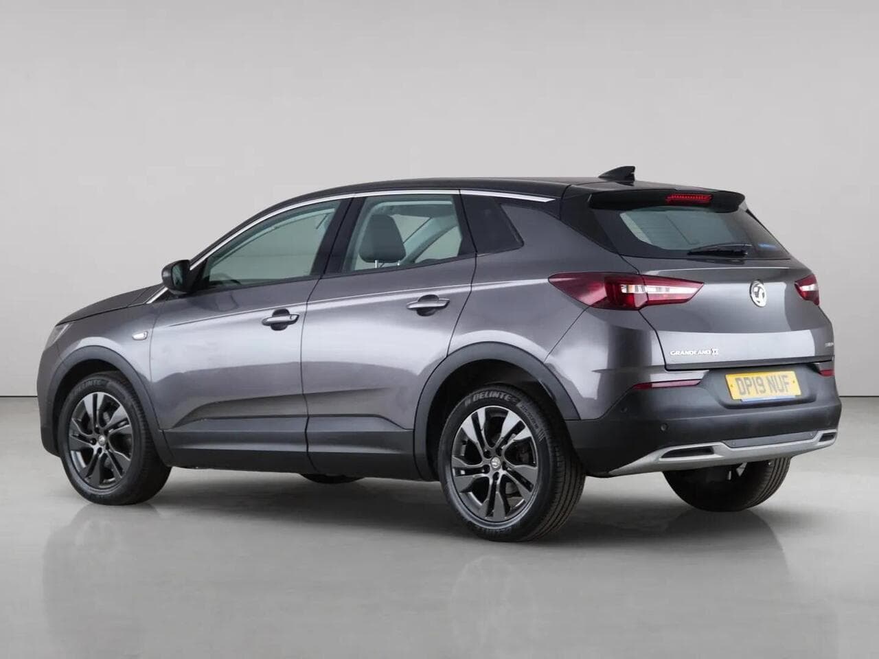 Vauxhall Grandland X thumbnail Rear Left