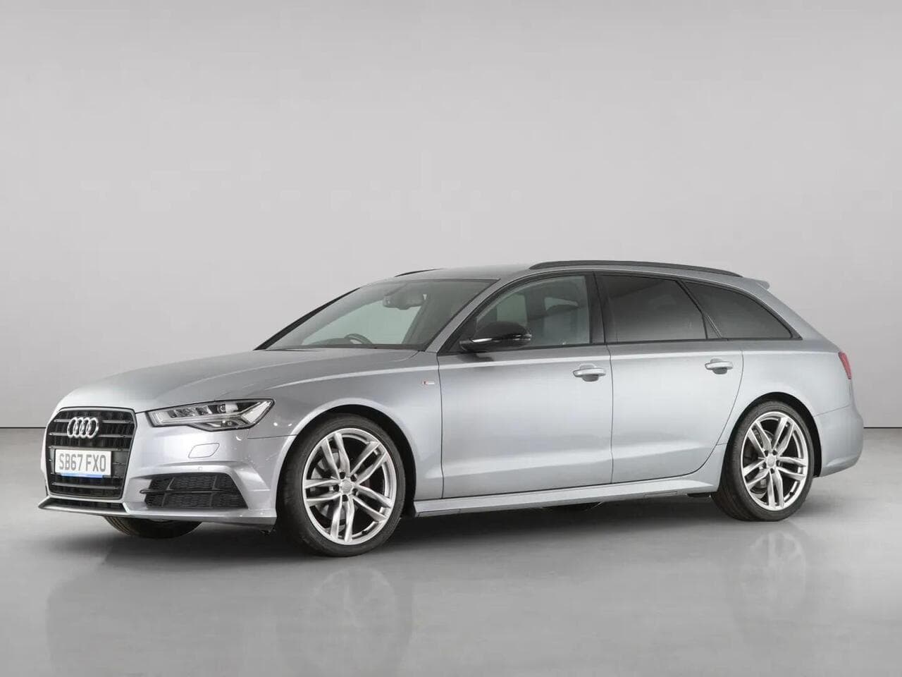 Audi A6 Avant thumbnail Front Left