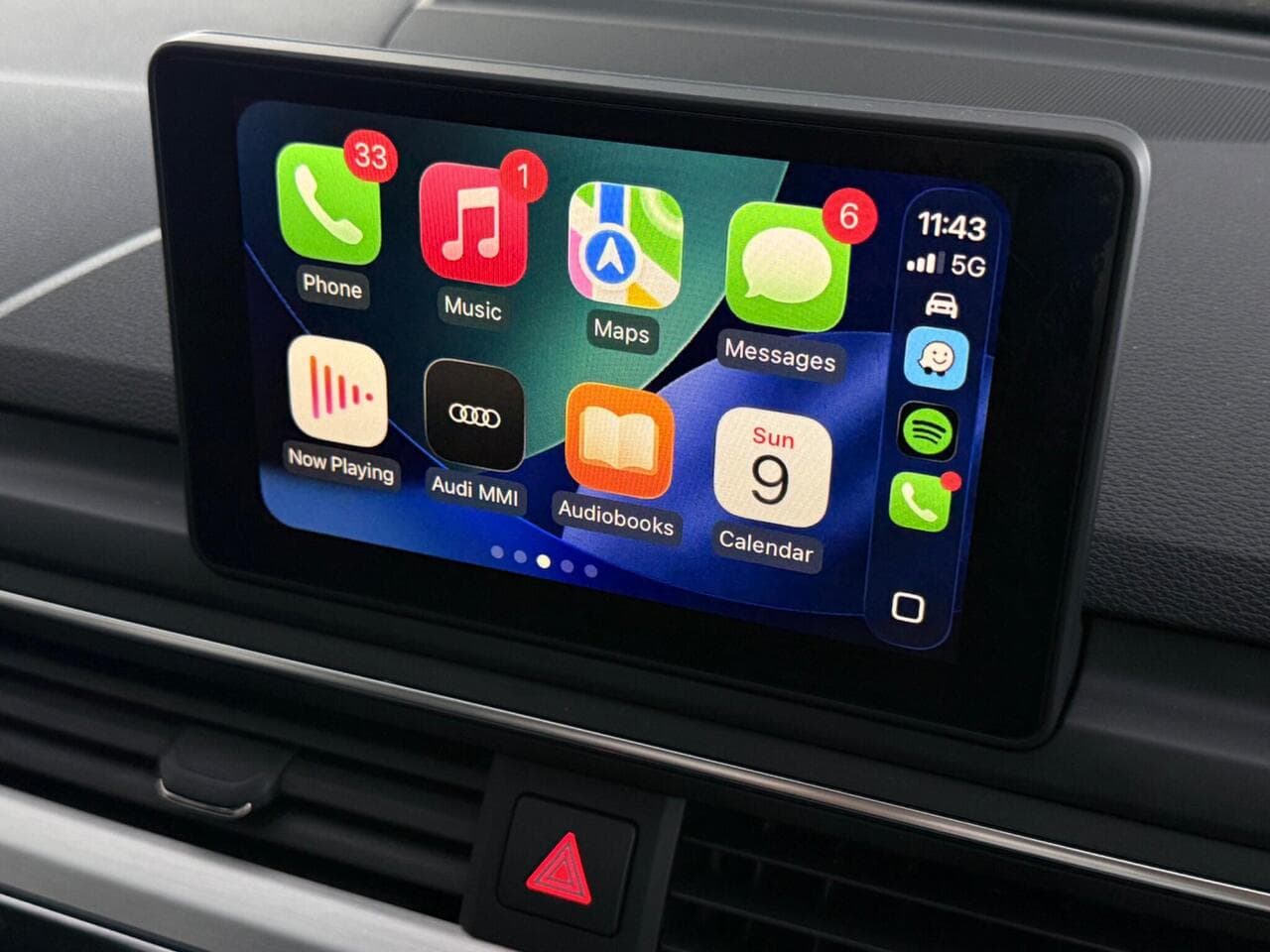 Audi A4 thumbnail Infotainment System